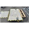 Image 2 : ULINE H-1540 ALUMINUM DOCK PLATE WITH A 5,297 LB CAPACITY