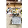 Image 2 : DEWALT INDUSTRIAL ELECTRIC PORTABLE SLIDING BED TILE SAW WITH FOLDING WORK STAND, 2 EXTRA WET TRAYS