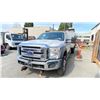 Image 1 : 2016 FORD F-550 XLT SUPERDUTY, 4DR CREW CAB DUMP TRUCK, WHITE, VIN 1FD0X5HY4GEA33742