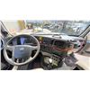 Image 10 : 2005 VOLVO VE D12-465, 2DR DUMP TRUCK, WHITE, VIN 4V5KC9GH85N391991