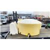 Image 2 : HENDERSON 75 GAL ANGLED PLASTIC SALT TANK WITH LID & LARGE PLASTIC 350L TANK *BROKEN LID*