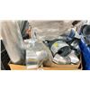 Image 2 : PALLET CRATE OF ASSORTED INDUSTRIAL TIN DUCTING PIECES