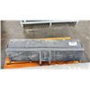 Image 2 : 39"W INDUSTRIAL BUCKET ATTACHMENT