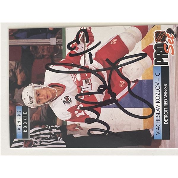 Detroit Red Wings Vyacheslav Kozlov 1992 Pro Set #225 signed trading card