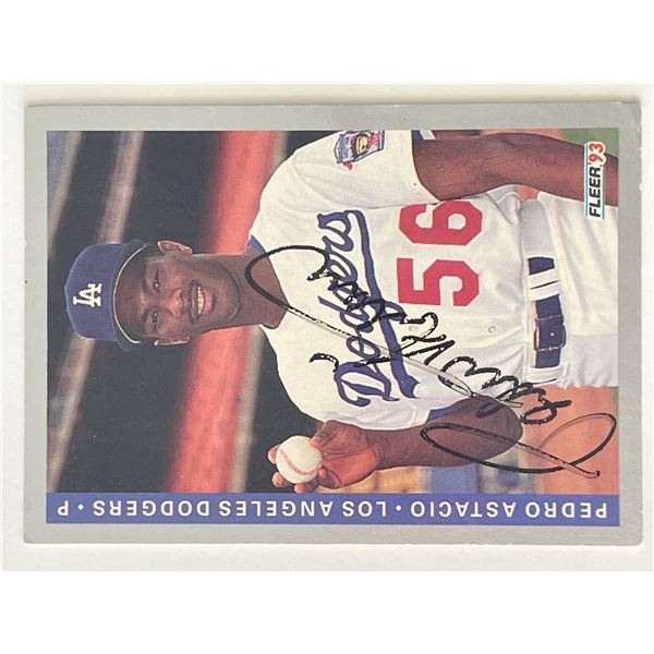 Los Angeles Dodgers Pedro Astacio signed  Fleer 1993 trading card