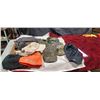 Image 1 : ASSORTED HATS, SNOW CLEATS