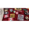 Image 7 : TIN COMES WITH ASSORTED BADGES