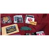 Image 9 : TIN COMES WITH ASSORTED BADGES