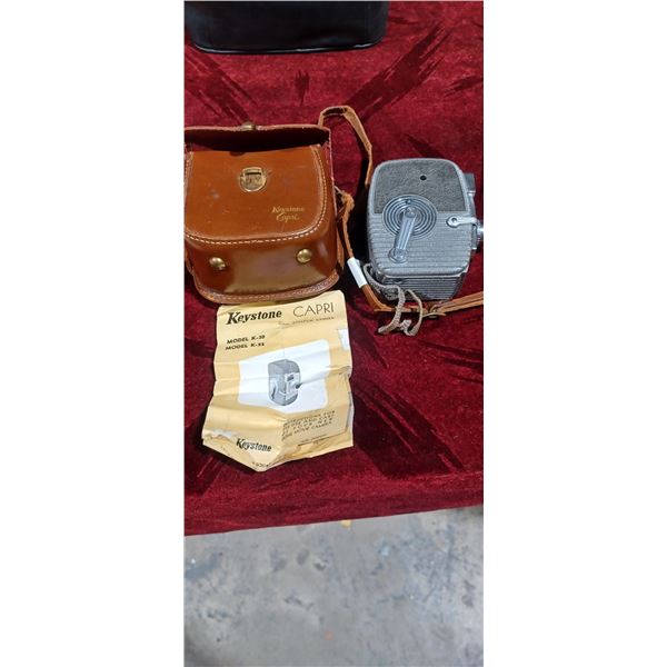 VINTAGE KEYSTONE CAPRI 8MM CAMERA, COMES WITH CASE AND TWO EXTRA LENSE