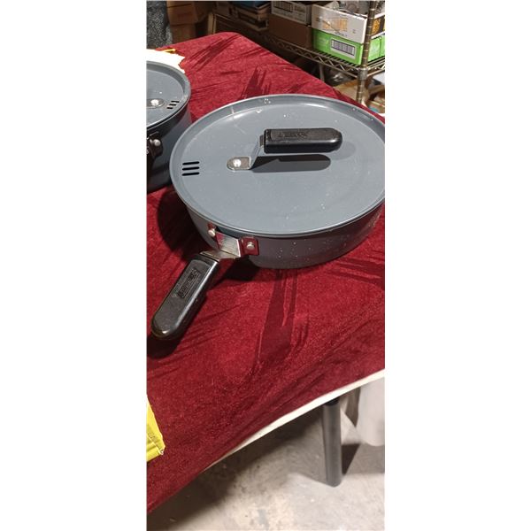 COLEMAN THREE PIECE COOKING POT SET