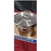 Image 8 : STAINLESS STEEL POT AND TWO MEASURING CUPS