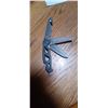 Image 3 : ONE FOLDING KNIFE AND ONE MULTI BLADE FOLDING KNIFE