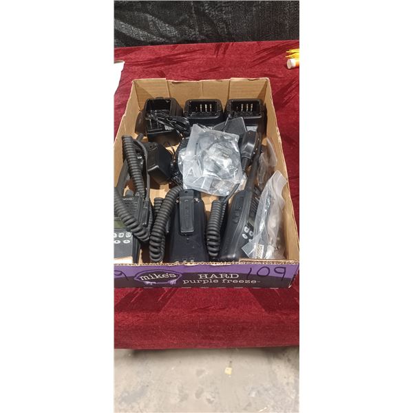 COMPLETE KENWOOD KSC-43 TWO WAY RADIO - COMES WITH THREE RADIO'S, CHARGING STATION, MIC'S AND EAR PI