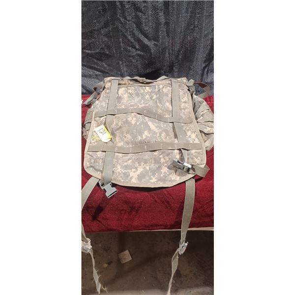 LARGE DIGITAL CAMO BACK PACK DUFFLE BAG