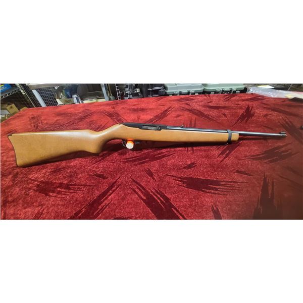 RUGER 10/22 SEMI AUTO .22LR 18" BARREL - 10 ROUND MAGAZINE -SN: 0017-45380 VERY CLEAN RIFLE