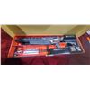 Image 4 : UX UMAREX AIR JAVELIN - NEW IN BOX - C02 POWERED AIR RIFLE - 170 GR ARROWS - 300+FPS