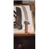 Image 3 : FISKARS 16 INCH MACHETE C/W SHEATH