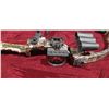 Image 2 : BARNETT CAMO CAT COMPOUND BOW COMES WITH QUIVER, FIVE ARROWS, AND SIGHTS