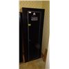 Image 1 : YUKON GEAR GUN SAFE HOLD 18 GUNS  KEY LOCK 18"X21"X 59
