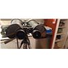 Image 2 : CELESTRON 25X100 SKYMASTER BINOCULARS C/W TRIPOD AND ADJUSTABLE TILT