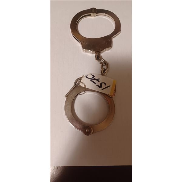 STAINLESS HANDCUFFS C/W 1 KEY