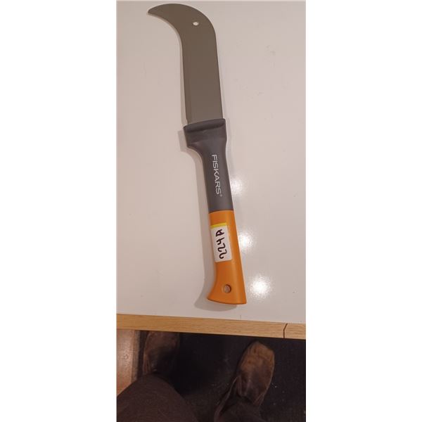 FISKARS 9 INCH MACHETTE