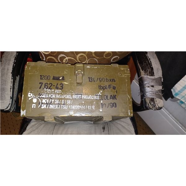 WOOD CRATE C/W APROX 1100 ROUNDS OF 7.62-43 SKS AMMO