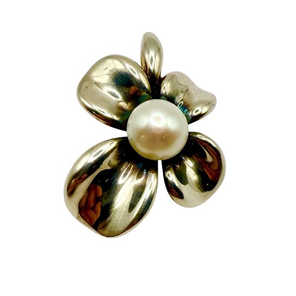 Signed Ann King Pearl & .925 Dogwood Flower