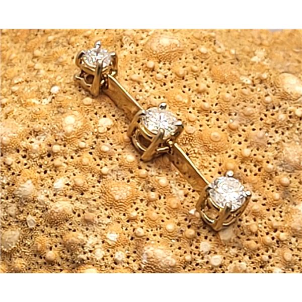 Diamond 3-Stone Pendant Past, Present, Future