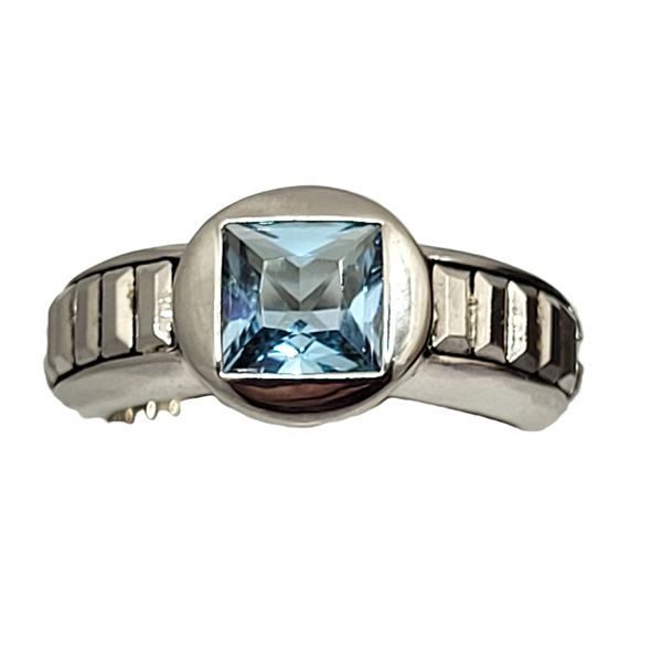 Swiss Blue Topaz Unisex Ring with Designer Features