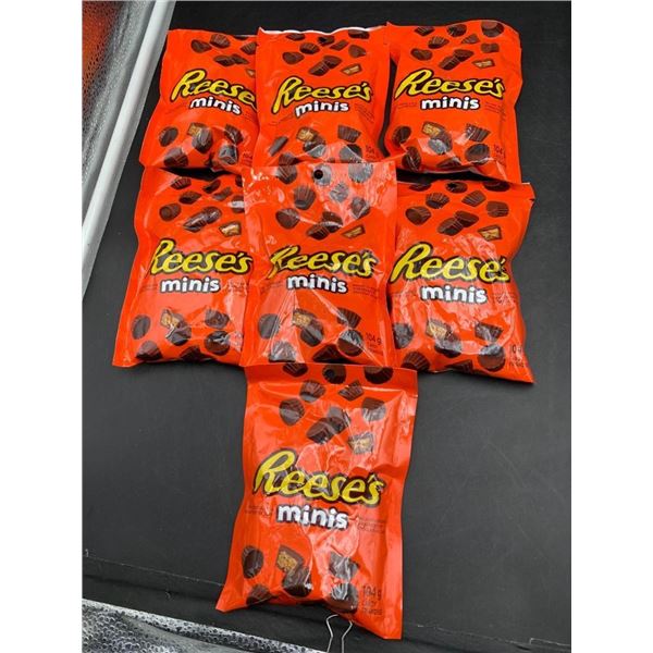 Lot of Seven Reese’s Minis Milk Chocolate & Peanut Butter Bags 7 x 104g Each
