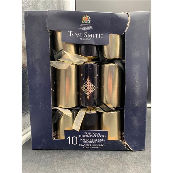 Tom Smith Traditional Christmas Crackers, Set of 10, Gold Design