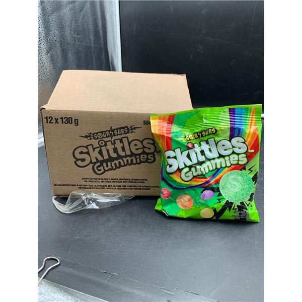 Box of 12 Sour Skittles Gummies Packs, 130 g Each