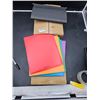 Image 1 : Amazon Basics Hanging Folders and Plastic Pocket Folders