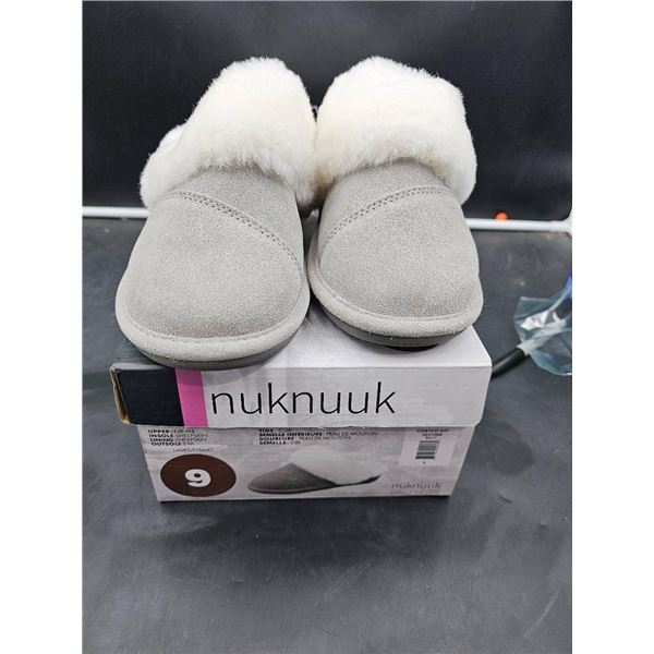 Nuknuuk Women’s Grey Slippers Size 9