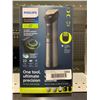 Image 1 : Philips Series 7000 All-in-One Trimmer Kit