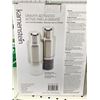 Image 2 : Kamenstein Gravity-Activated Salt and Pepper Grinder Set