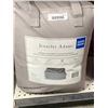 Image 1 : Jennifer Adams Queen Grand Down Alternative Duvet in Gray