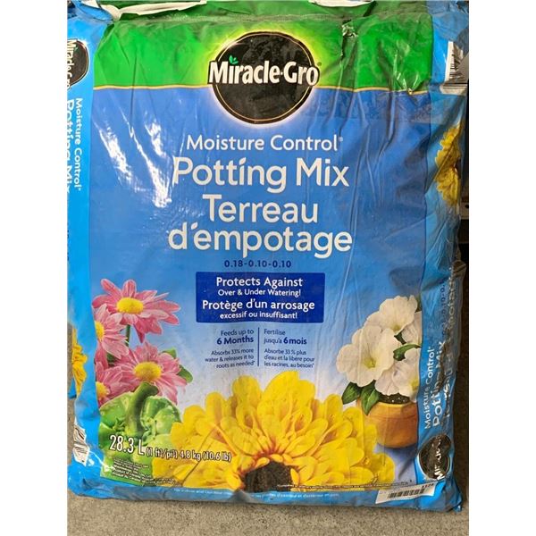 Miracle-Gro Moisture Control Potting Mix