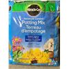 Image 1 : Miracle-Gro Moisture Control Potting Mix