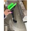 Image 1 : ProExtreme 174cm Telescopic Snow Brush