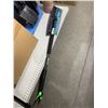 Image 2 : ProExtreme 174cm Telescopic Snow Brush