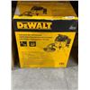 Image 2 : DeWalt DXV09PZ Portable Wet/Dry Vacuum, 34L, 5.0 HP