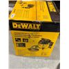 Image 3 : DeWalt DXV09PZ Portable Wet/Dry Vacuum, 34L, 5.0 HP