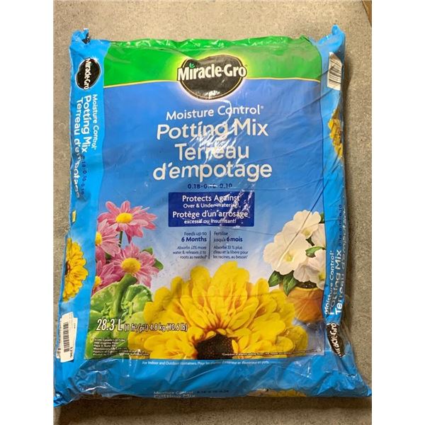 Miracle-Gro Moisture Control Potting Mix 28.3 L