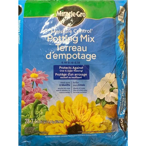 Miracle-Gro Moisture Control Potting Mix, 28.3 L