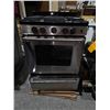 Image 1 : Whirlpool WFG500M4HS00 Stainless Steel Gas Range with Oven