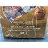 Image 4 : Lindt Lindor Assorted Chocolate 900g Box