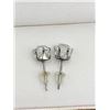 Image 2 : Pair of 1.0 Carat TW Solitaire White Metal Stud Earrings