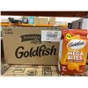 Image 1 : Pepperidge Goldfish Mega Bites Sharp Cheddar, 12-Pack